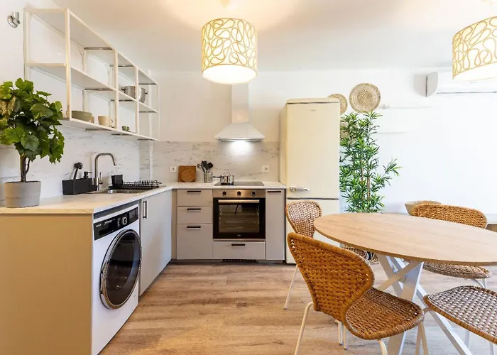 Maior 5 Apartamentos